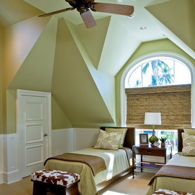 Bedroom - tropical guest carpeted bedroom idea in Orlando with green walls and no fireplace