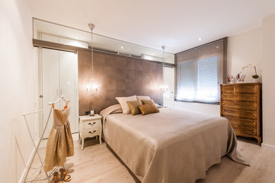 バルセロナにあるコンテンポラリースタイルのおしゃれな寝室のレイアウト