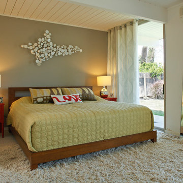 An Eichler For Every Age in Orange California
