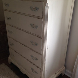 Inredning av ett shabby chic-inspirerat sovrum