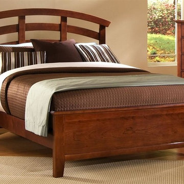 Arched Panel Bed in Cherry Finish (Full)