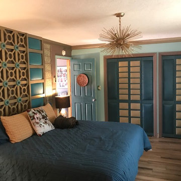 Artist Tribute Retro Guest Bedroom