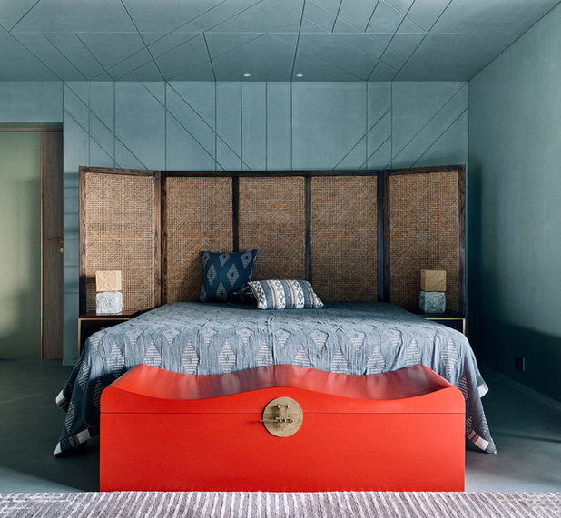 Contemporary Bedroom by Fadd Studio