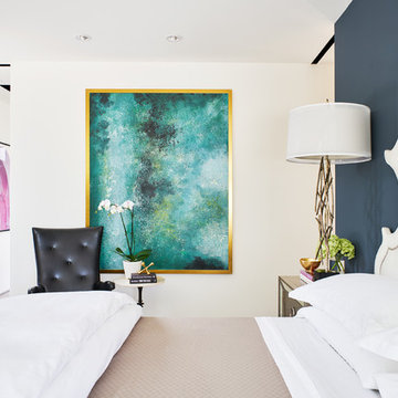 Avant-Garde Modern: Bedroom