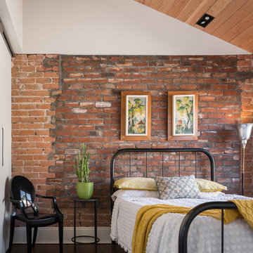 Az Bungalow Modernized