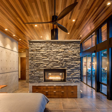 Beach Drive Waterfront Studio. Camano Island WA