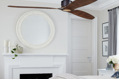 メルボルンにあるトラディショナルスタイルのおしゃれな寝室のインテリア