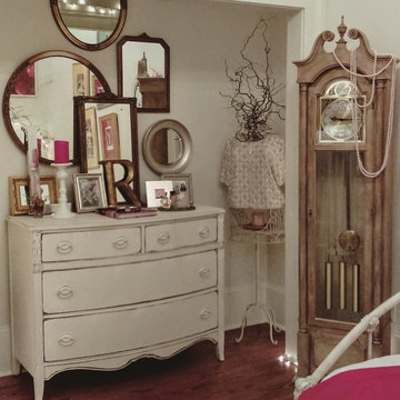 Beall's Hill Bungalow, Circa 1880s - Bedroom