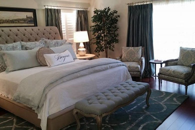 Bedroom - traditional master bedroom idea in Tampa