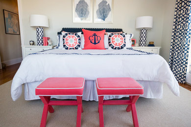 Beach style bedroom photo in Baltimore