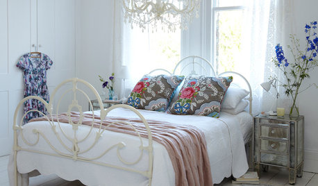 10 Summer Touches to Refresh Your Bedroom