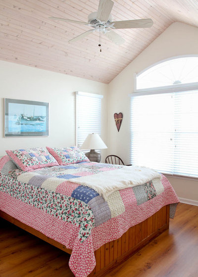 Beach Style Bedroom by Rikki Snyder