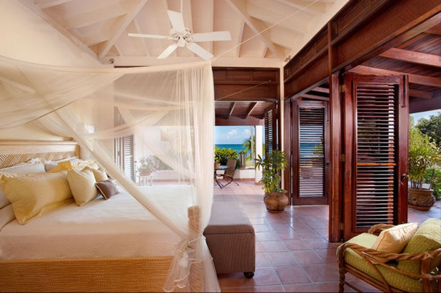 Tropical Bedroom by MCM Design