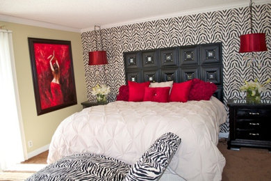 Bedroom with a Headboard That Pops