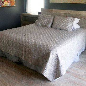 Bedrooms by IndoTeak Design