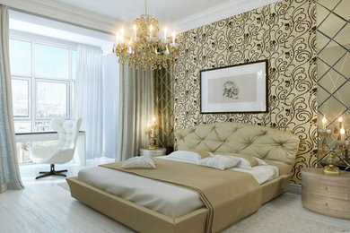 Ejemplo de dormitorio principal clásico renovado de tamaño medio sin chimenea con paredes beige, suelo de madera clara y suelo gris