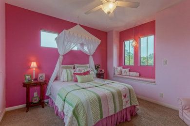 Bedroom photo in Austin