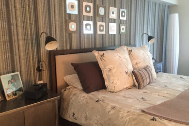 Mid-sized transitional guest bedroom photo in New York with beige walls