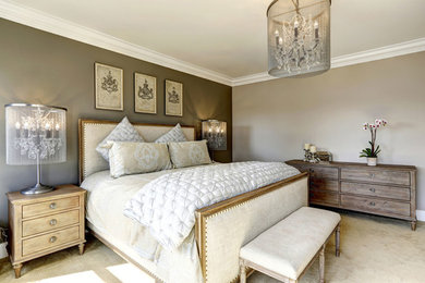 Modern bedroom in Oxfordshire.
