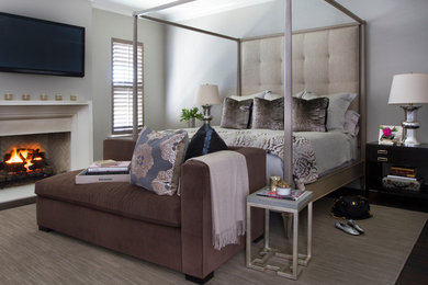 Bedroom - modern bedroom idea in Jacksonville