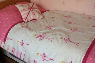 ハートフォードシャーにあるトラディショナルスタイルのおしゃれな寝室のインテリア