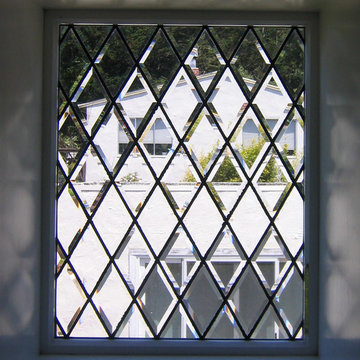Beveled Diamond Bedroom Window - Style Guide - Beveled Glass