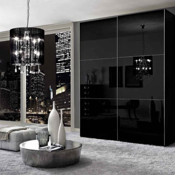 Black & White Contemporary Condo