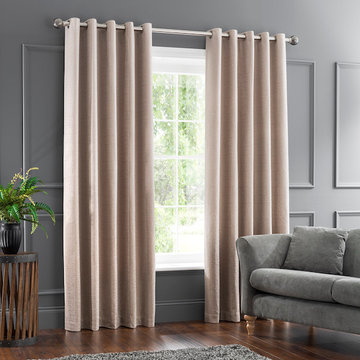 Blissful Bedroom Window Treatment Ideas-Curtains/Draperies