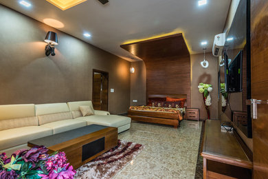 アフマダーバードにあるアジアンスタイルのおしゃれな寝室のインテリア