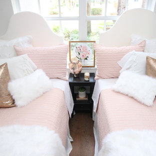 Bedroom - bedroom idea in Miami