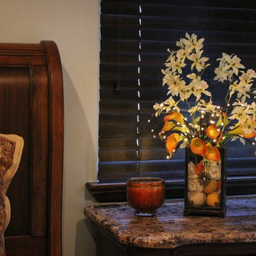 Breakfast at Tiffany's - Brown Glass Lantern with Orange Calla Lilies