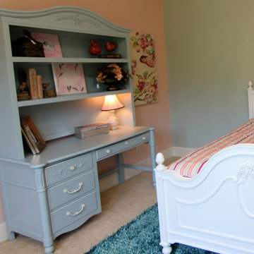 Bright Girl's Room