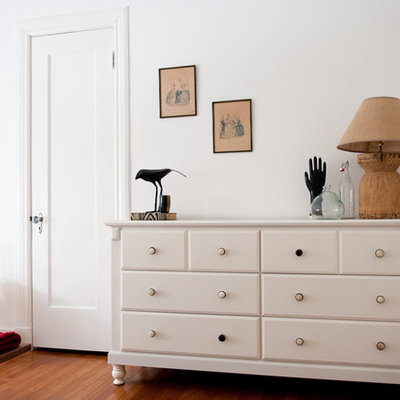Bedroom - eclectic bedroom idea in Dallas with white walls