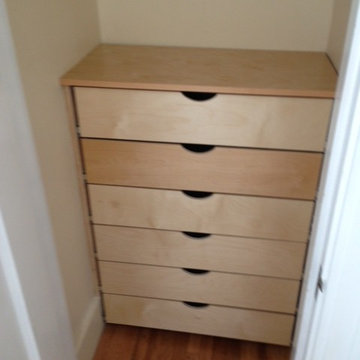Built in bedroom drawers