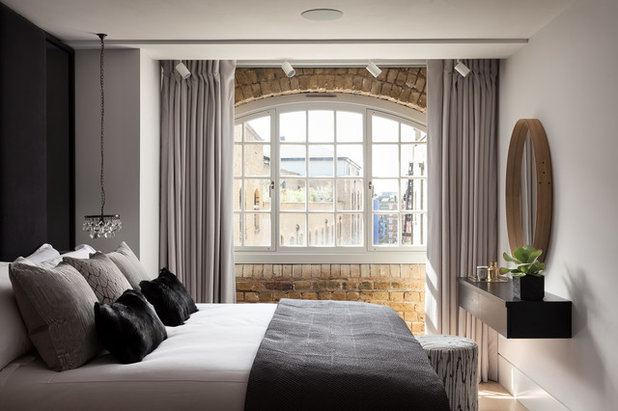 Contemporary Bedroom by SGS Design Ltd