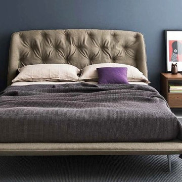 Calligaris Hampton Upholstered Bed