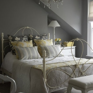Calm and Contemporary Bedroom in Greys and Neutrals