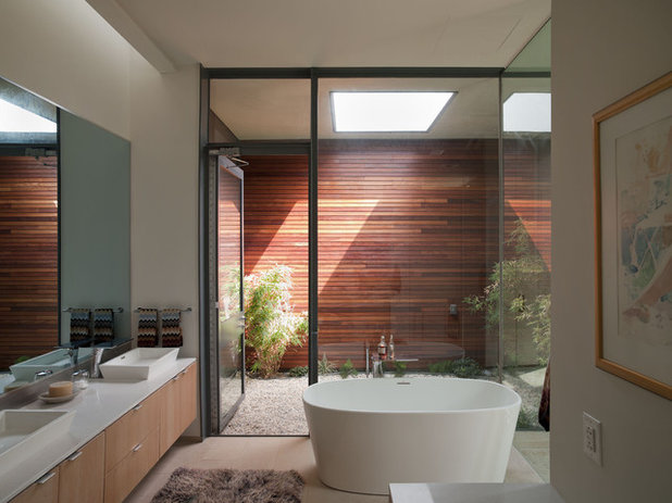 Modern Bathroom Cascading Creek House