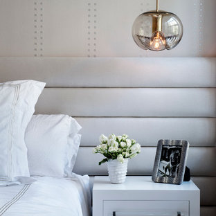 Inspiration for a contemporary master bedroom remodel in New York