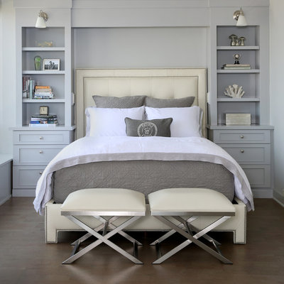 Small transitional master cork floor bedroom photo in Chicago with gray walls and no fireplace