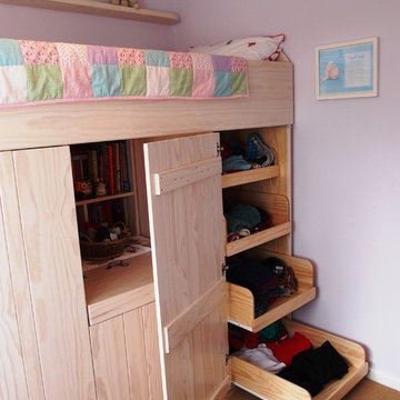 Child cabin bed