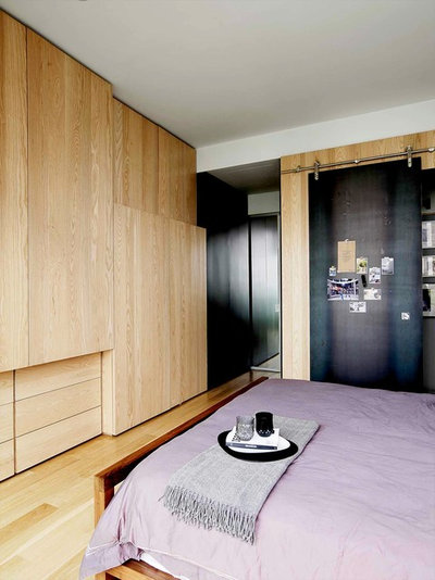 Contemporary Bedroom by SPACEDGE