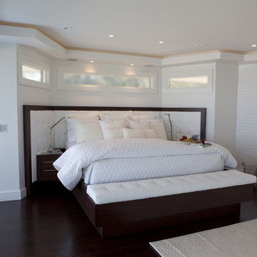 Classic Contemporary Residence
