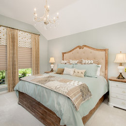 https://www.houzz.com/photos/clear-ridge-classic-master-suite-transitional-bedroom-dallas-phvw-vp~133544496