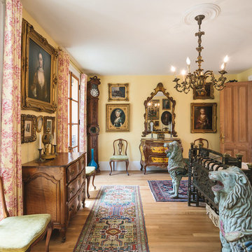 Collector's House - guest bedroom