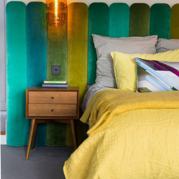 Colourful Bedroom - Tenterden Oast