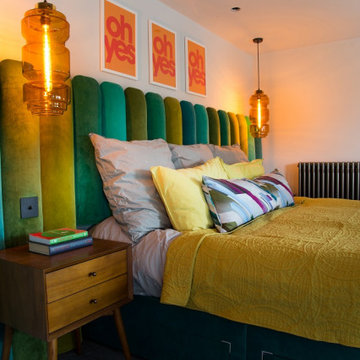 Colourful Bedroom - Tenterden Oast