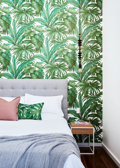 Tropical Bedroom by IOANNA LENNOX INTERIORS