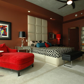 Contemporary master bedroom.