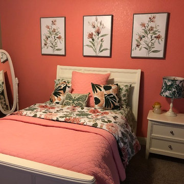 Coral and Dark Green Bedroom
